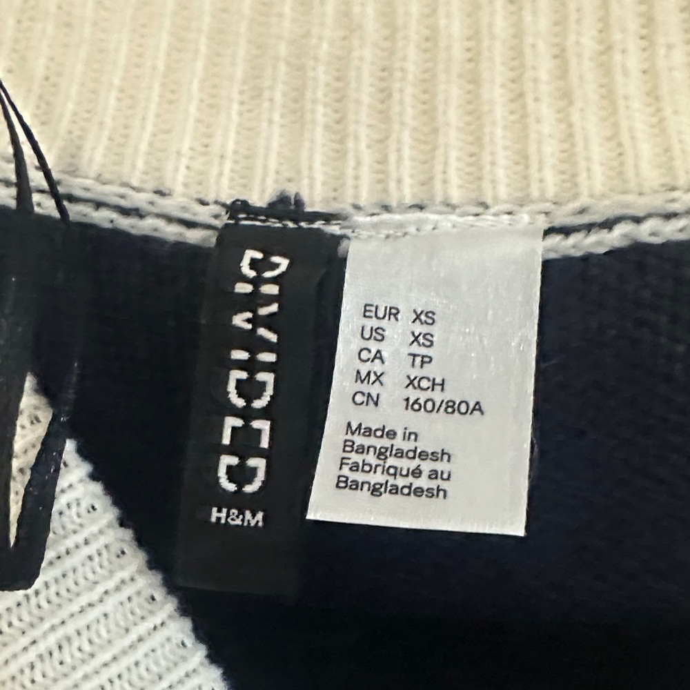 H&M Black and Cream Striped Sweater - Picture 2 of 2